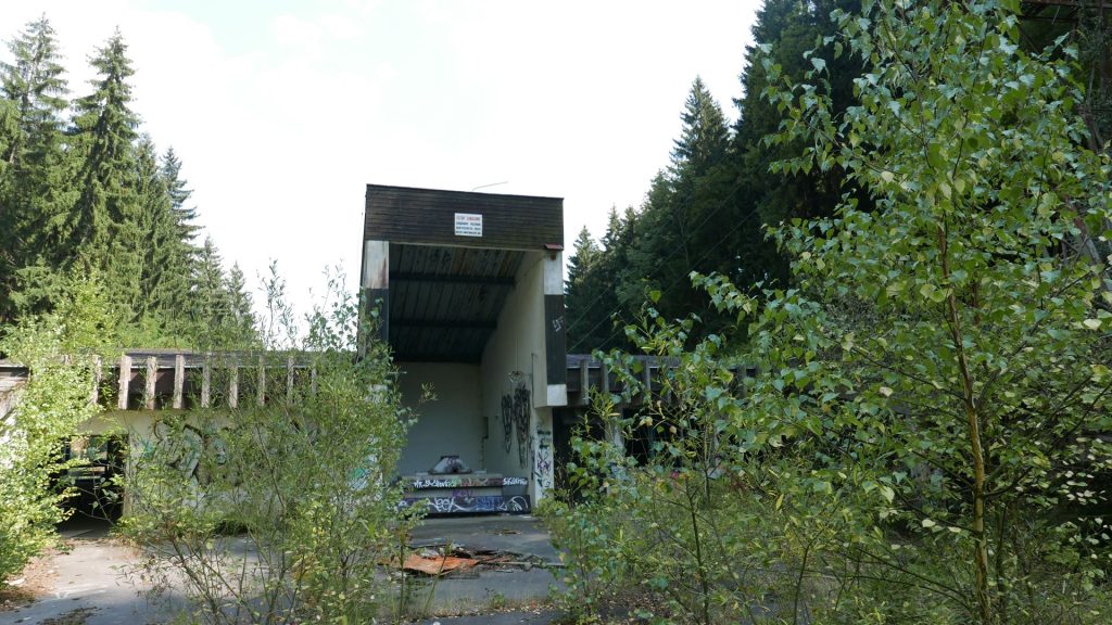 L1300988