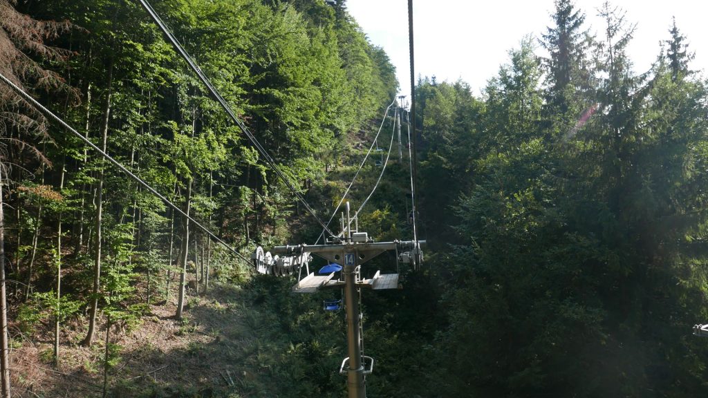 L1370494