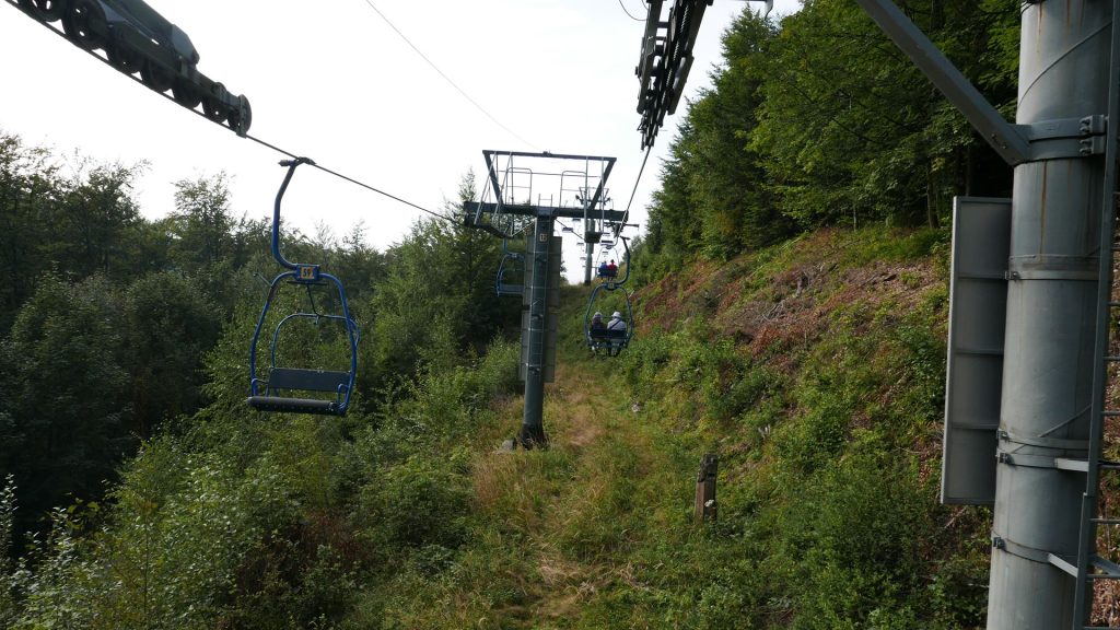 L1370642