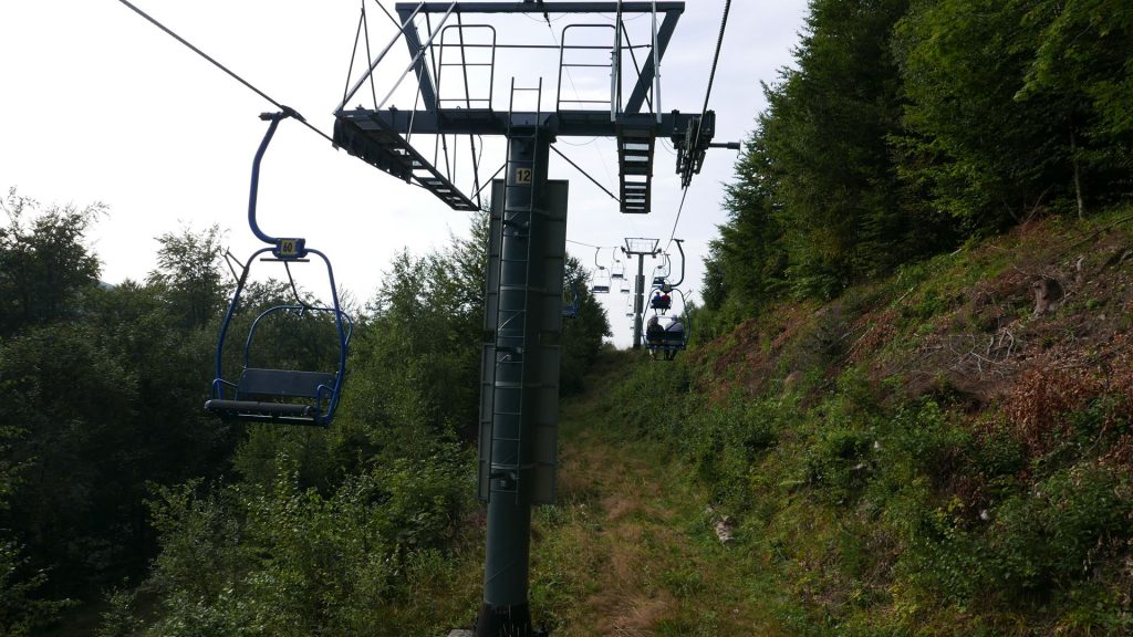 L1370643