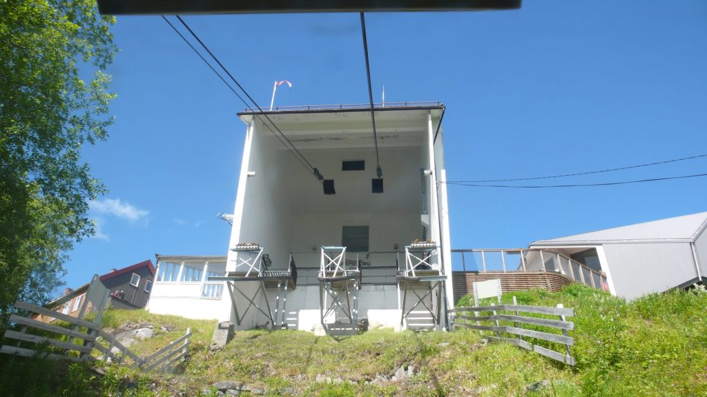L1180428