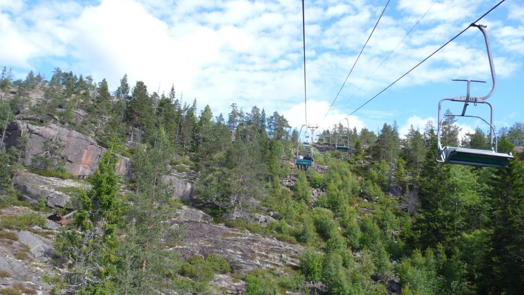 L1180882