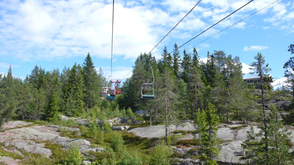 L1180888