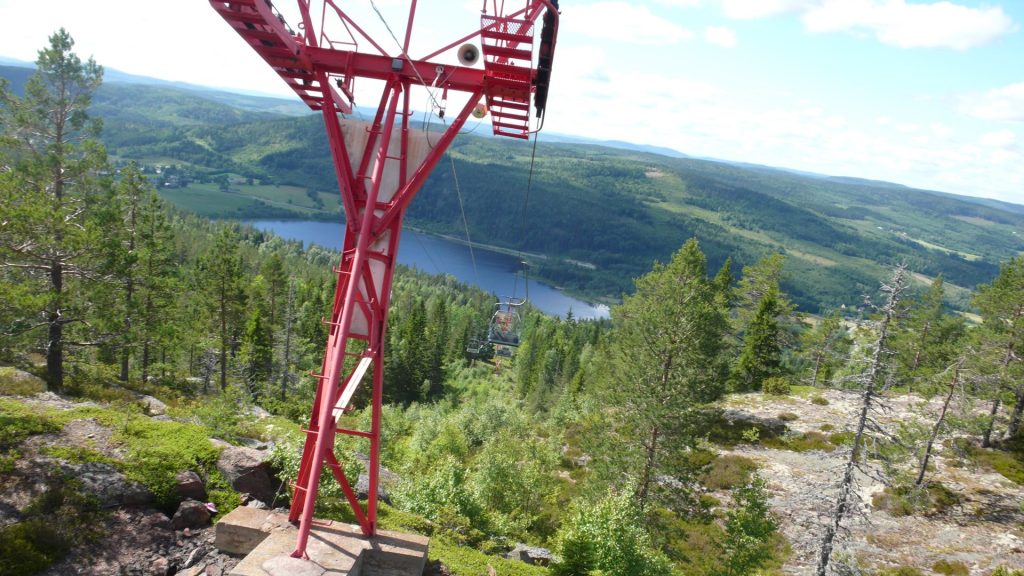 L1180889