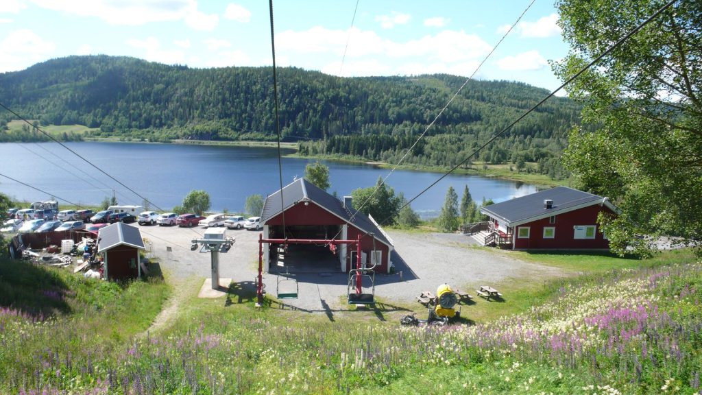 L1180929