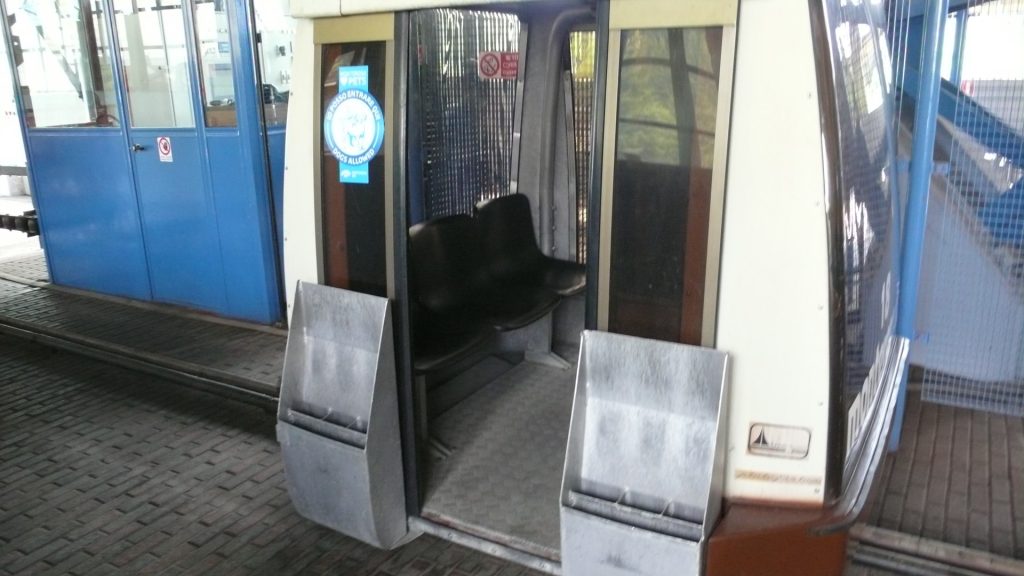 L1200440