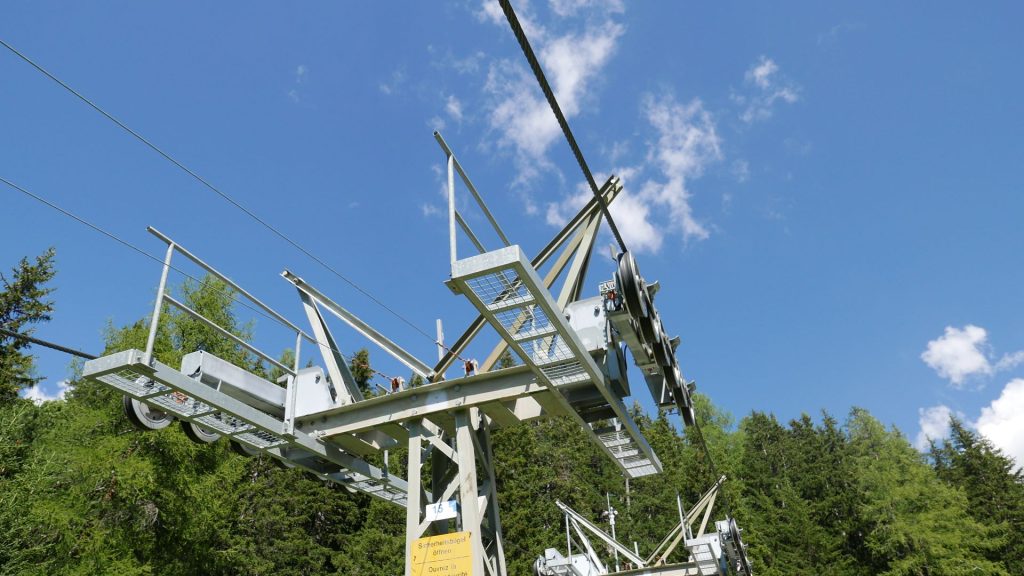 L1330728