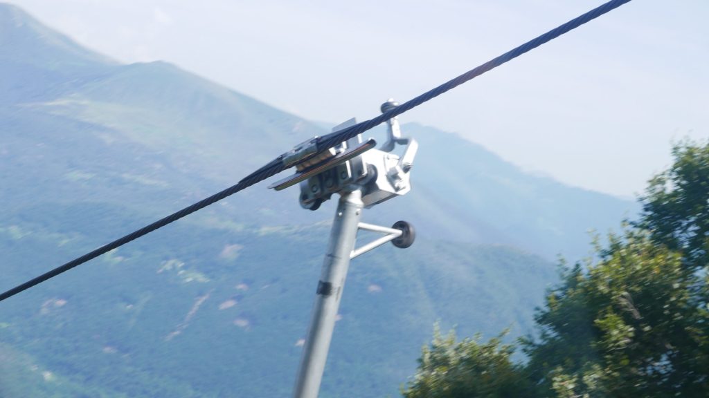 L1350564