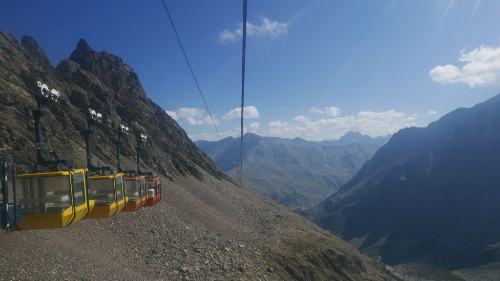 L1370060