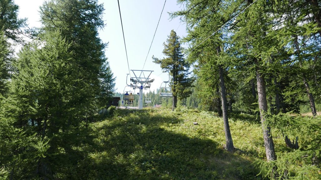 L1370205