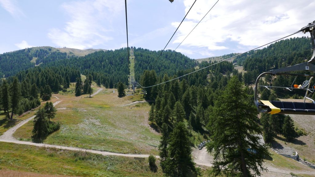 L1370217