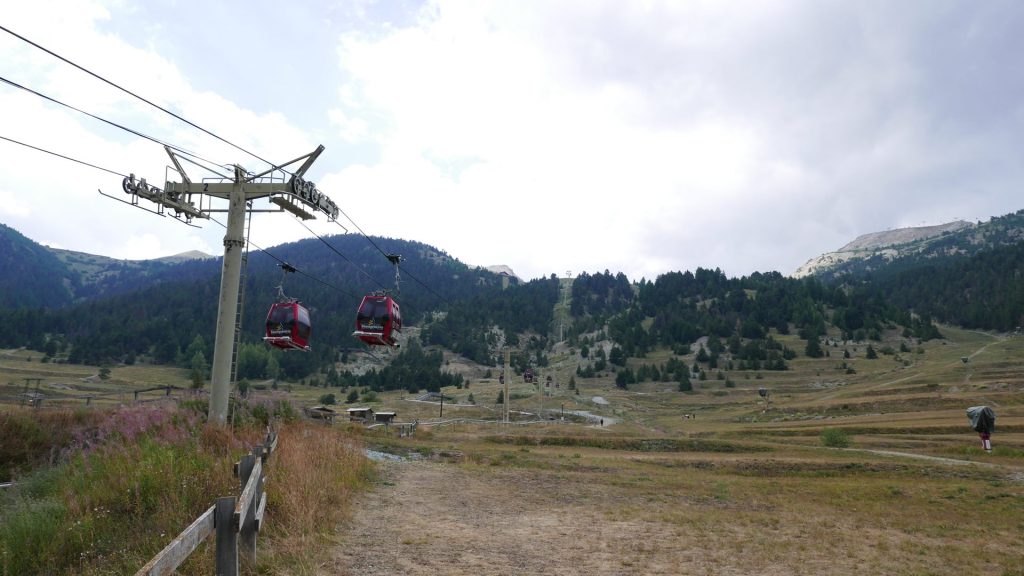 L1370282