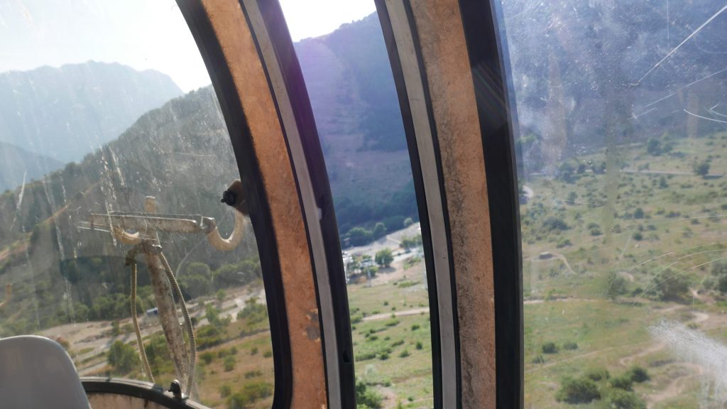 L1370384