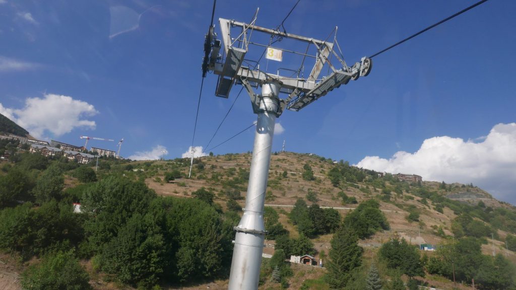 L1370392