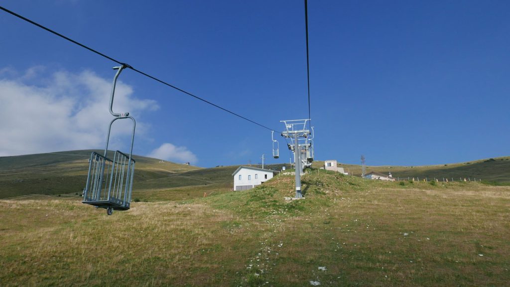 L1370847