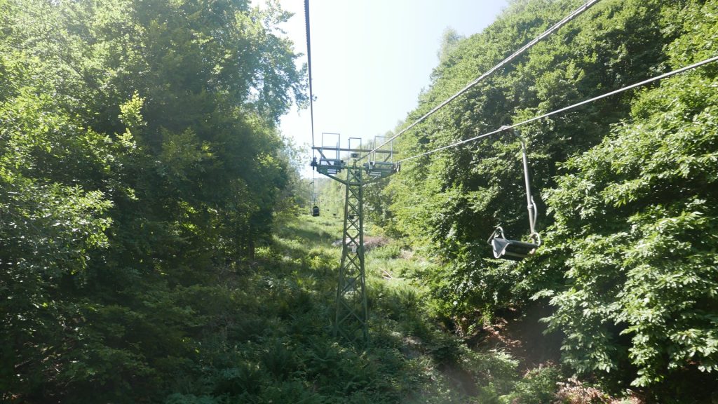 L1380370