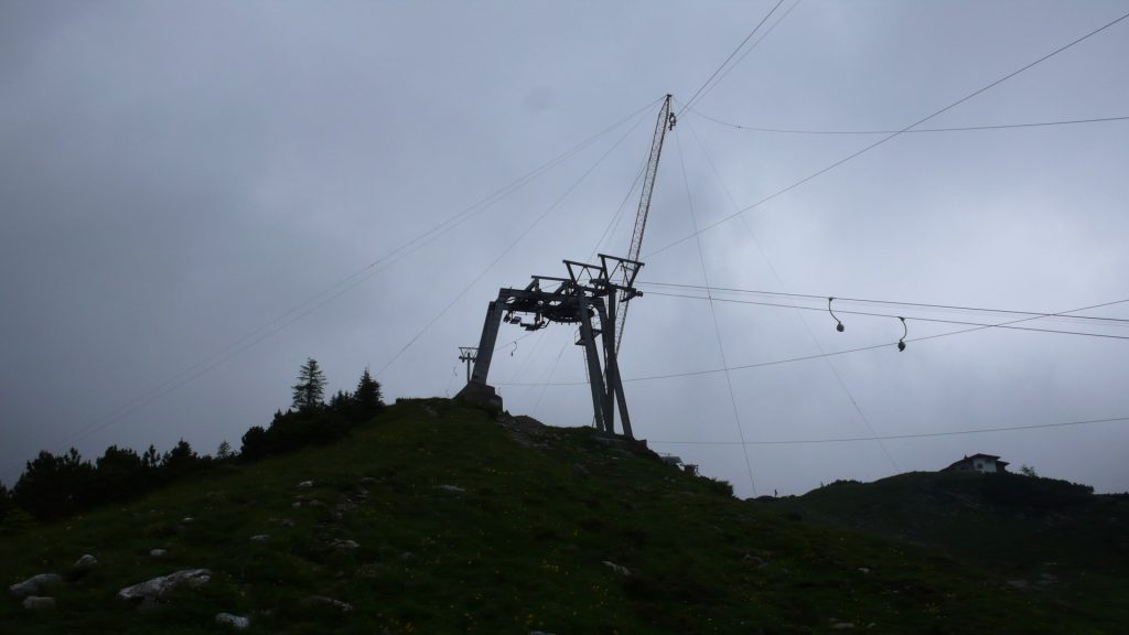 L1090585