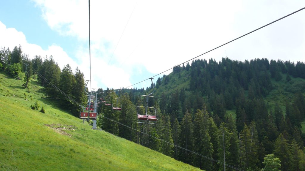 L1090878