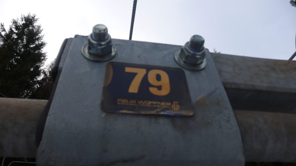 L1210424